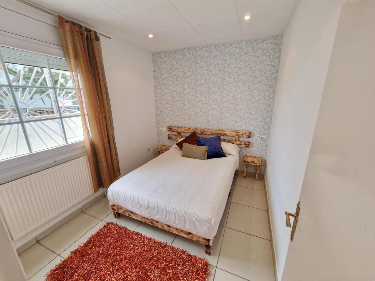 Villa Promenade Terrace Empuriabrava Exteriör bild